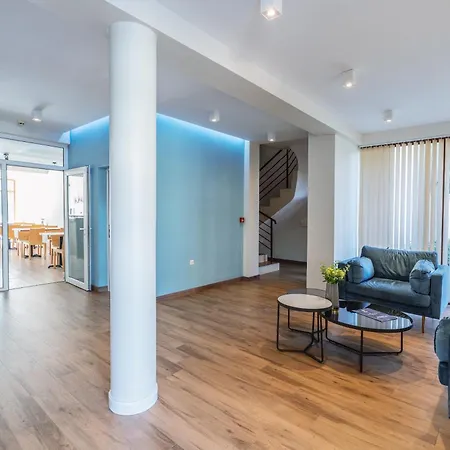 Milan ホテル プリモルスコ